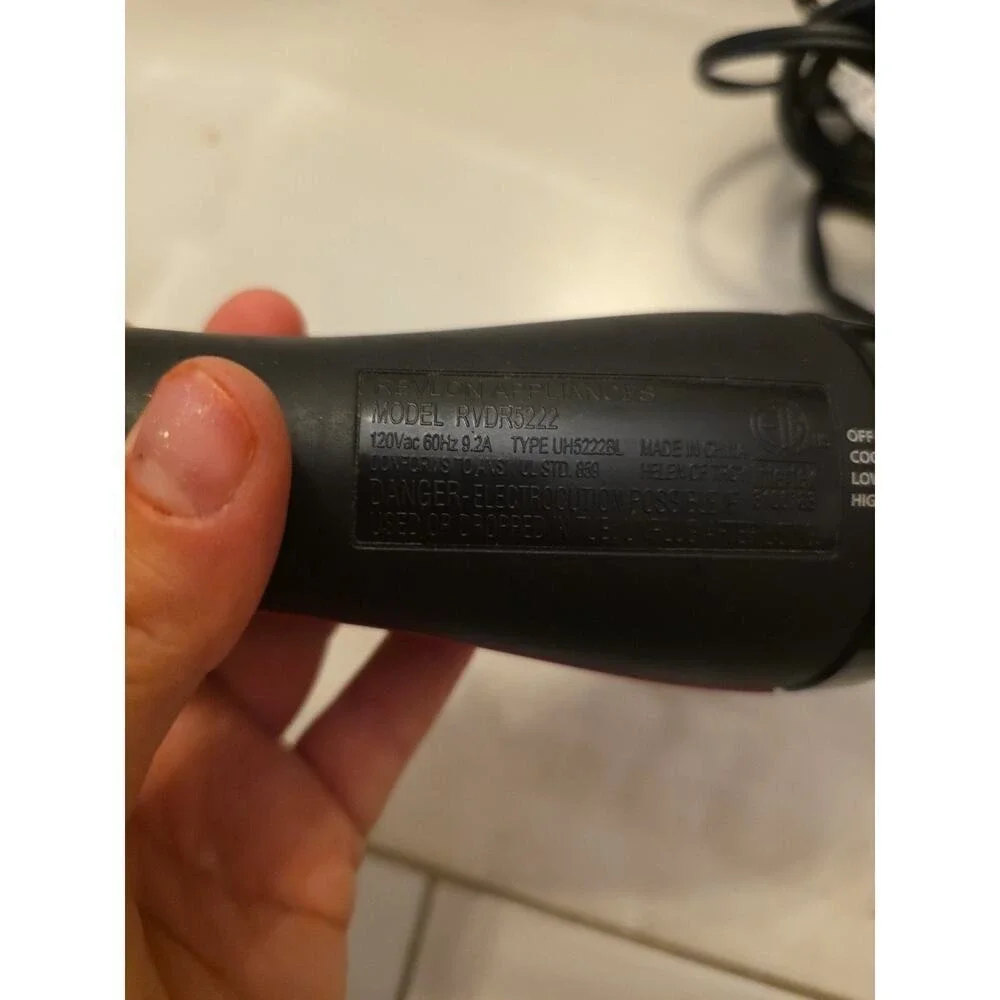 REVLON One-Step Hair Dryer‎ & Volumizer Titanium Max Edition RVDR5282 B3